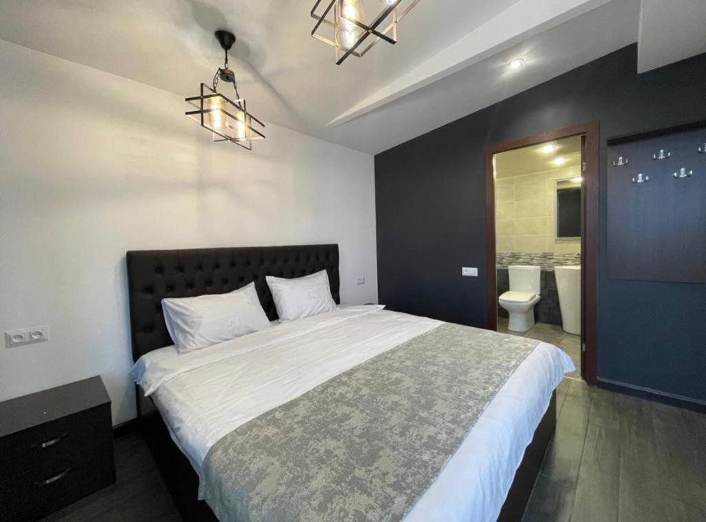 Days Hotel Erivan Dış mekan fotoğraf