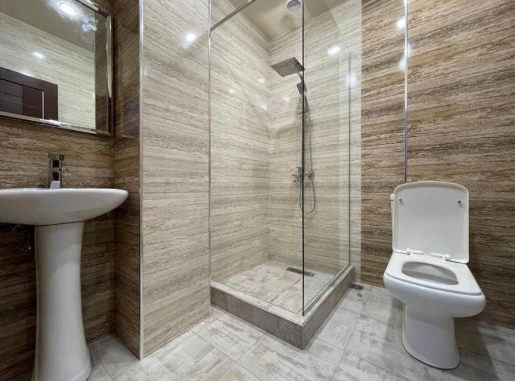Days Hotel Erivan Dış mekan fotoğraf