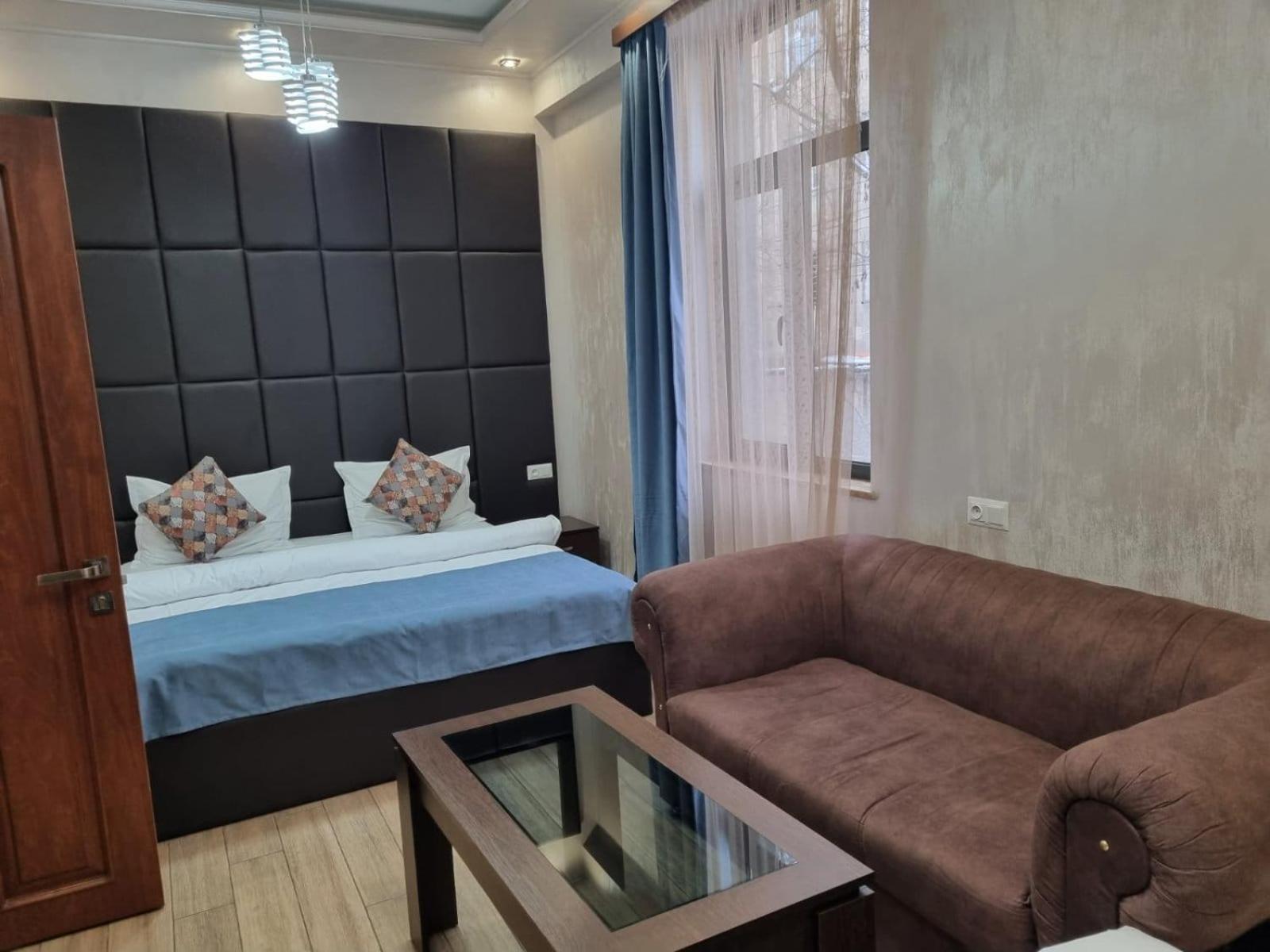 Days Hotel Erivan Dış mekan fotoğraf